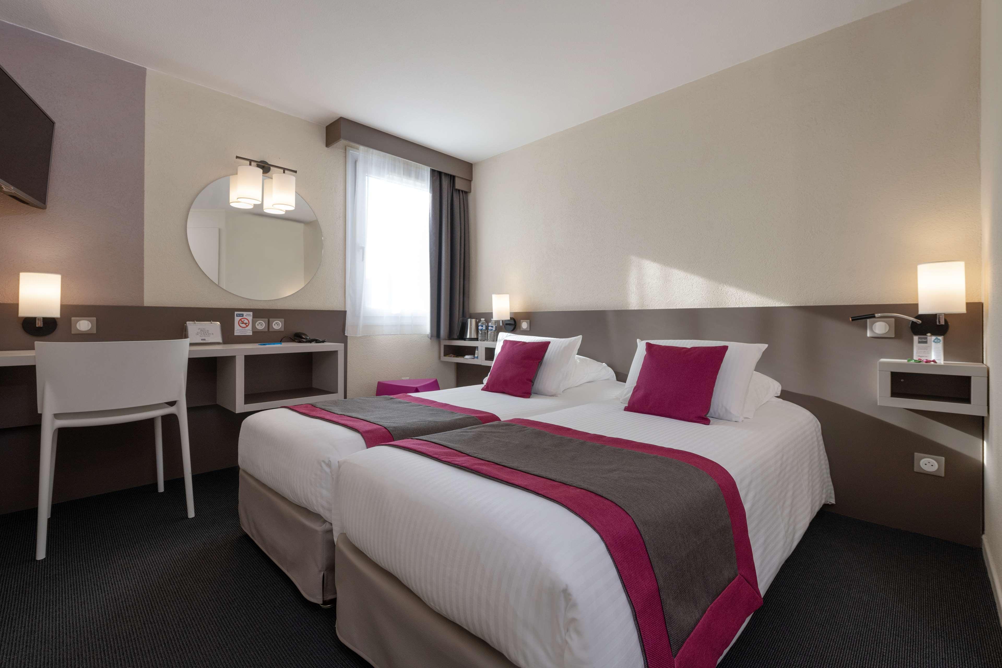 Kyriad Lyon Hotel 3*